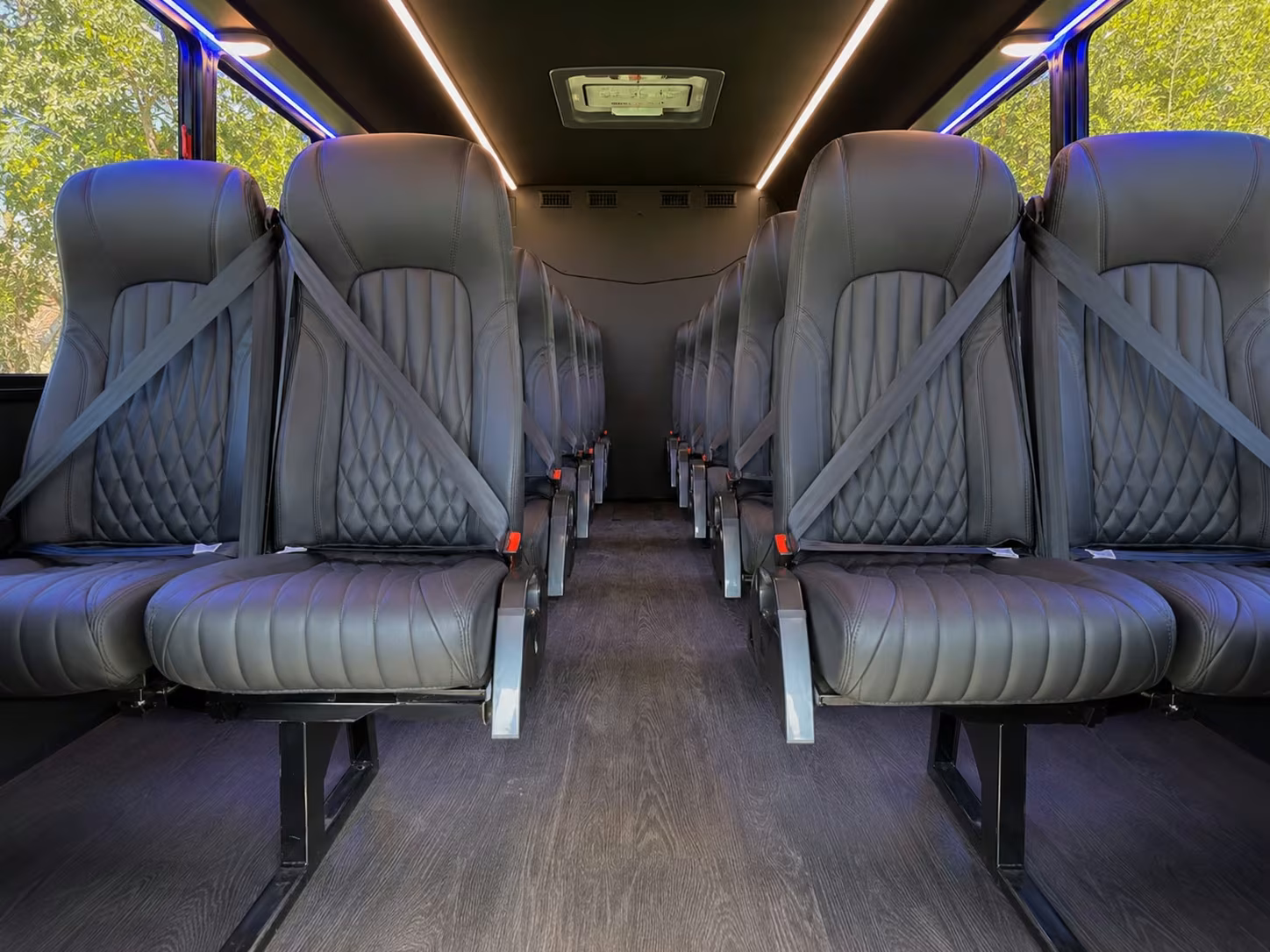 oxnard 20 passenger minibus rental