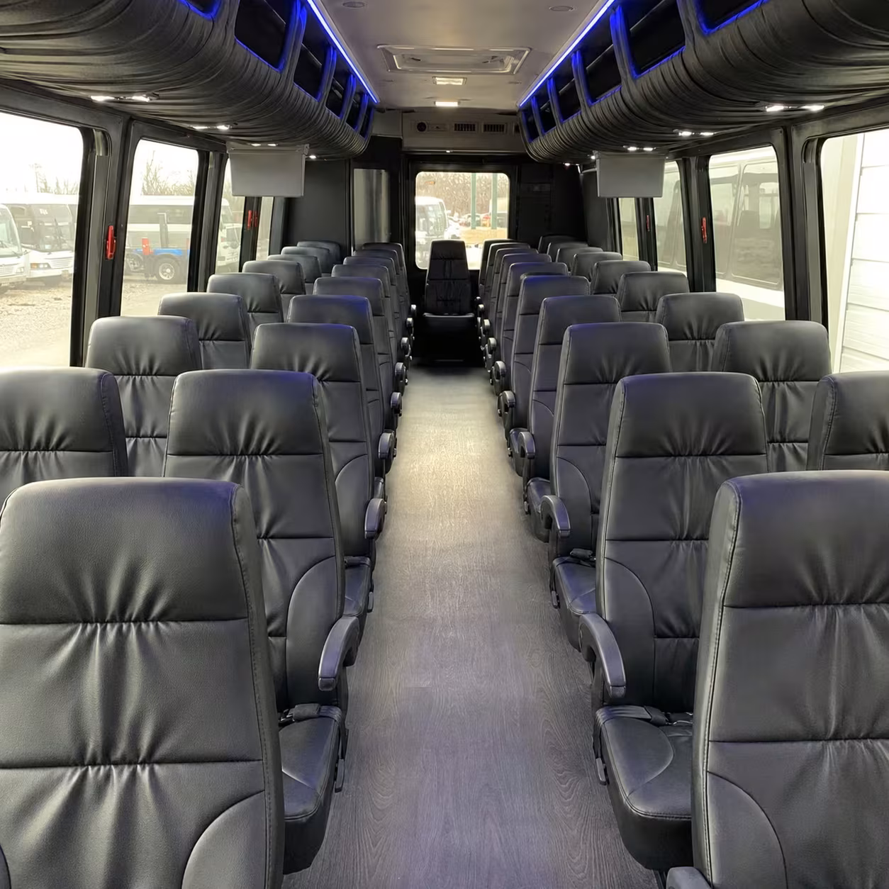 oxnard 28 passenger minibus rental