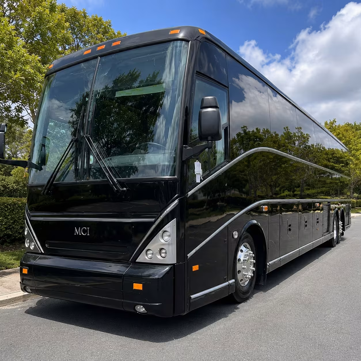 oxnard charter bus rentals to the hollywood bowl and sofi stadium