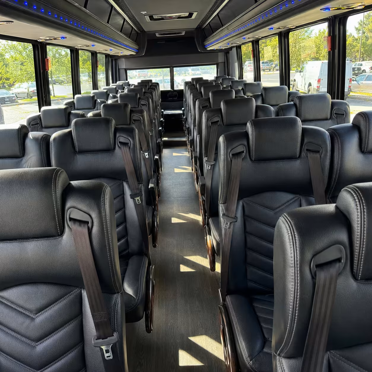 oxnard minibus rentals for ventura concert venues